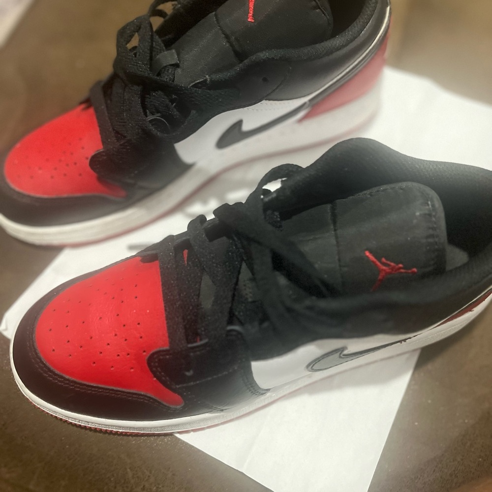 Nike Air Jordan 1, Big  Kids Black and Red Sneakers Sz 6